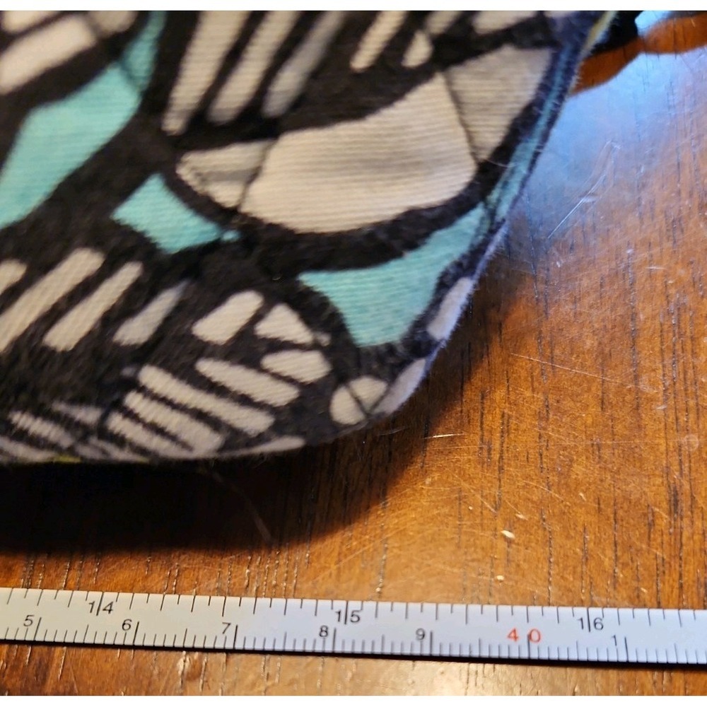 Vera Bradley Island Blooms bowler bag Quilted. floral pattern. EUC - Picture 8 of 9